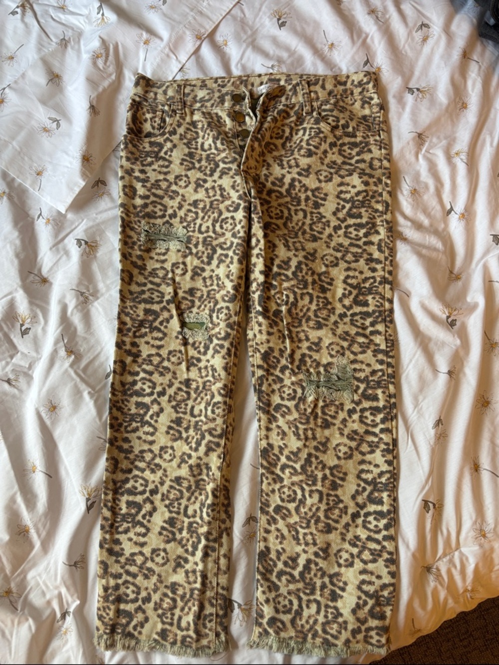 vestique Leopard Print Distressed Jeans